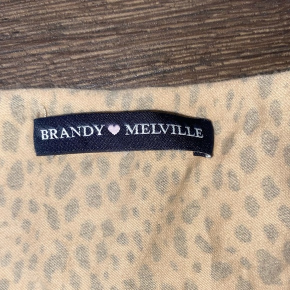 Brandy Melville cheetah top - Picture 4 of 4